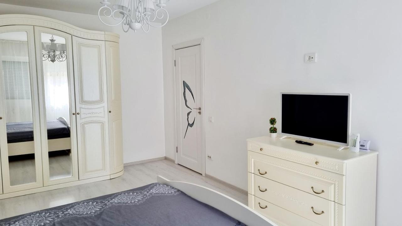 White Apartament, Braila Luaran gambar